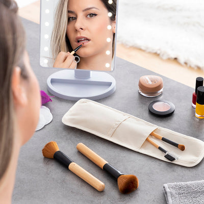 Miset InnovaGoods 5-Piece Wooden Makeup Brush Set with Carrying Case